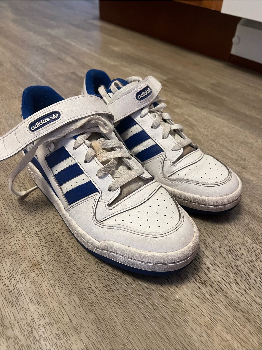 adidas Forum Low shoes